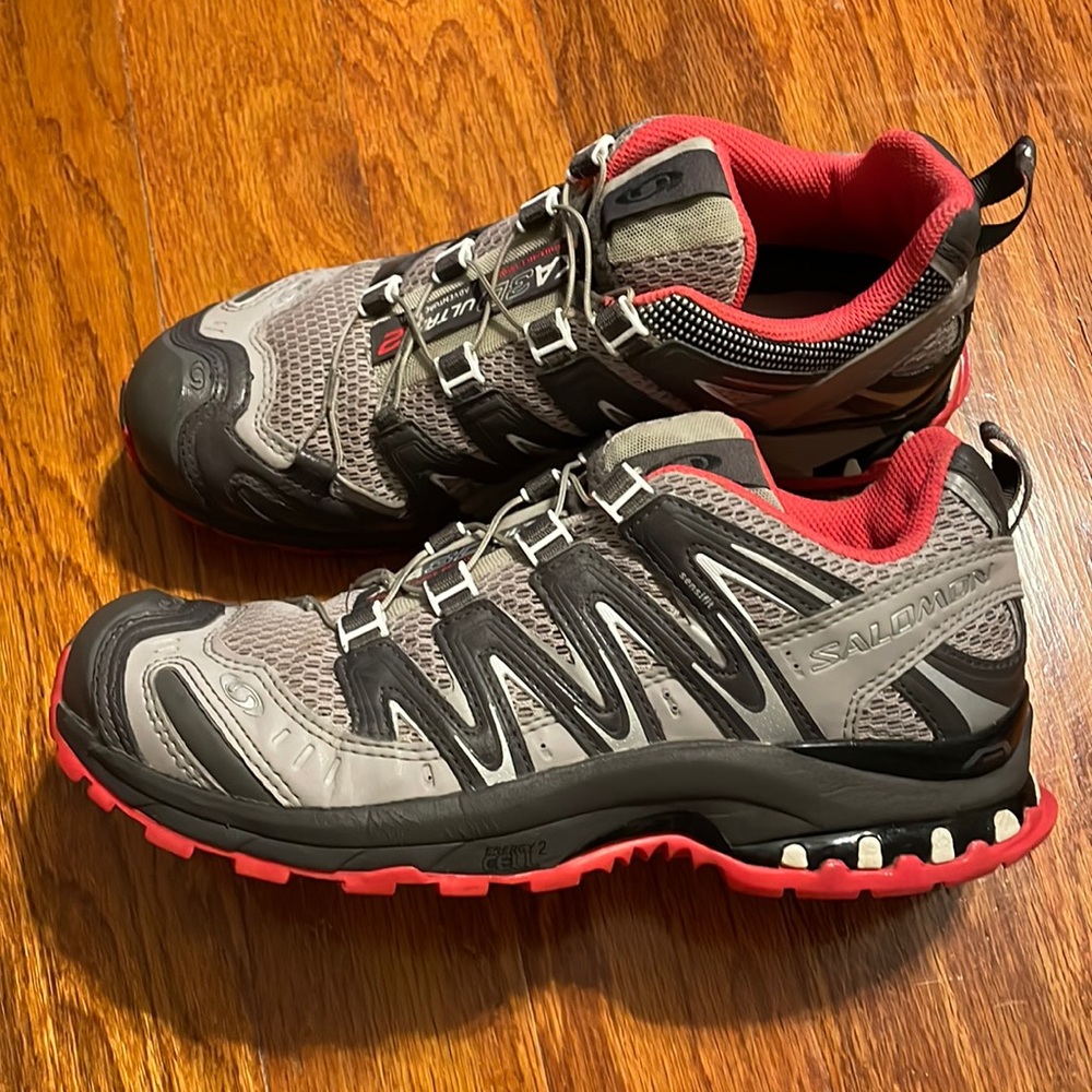 Women’s Salomon Shoes